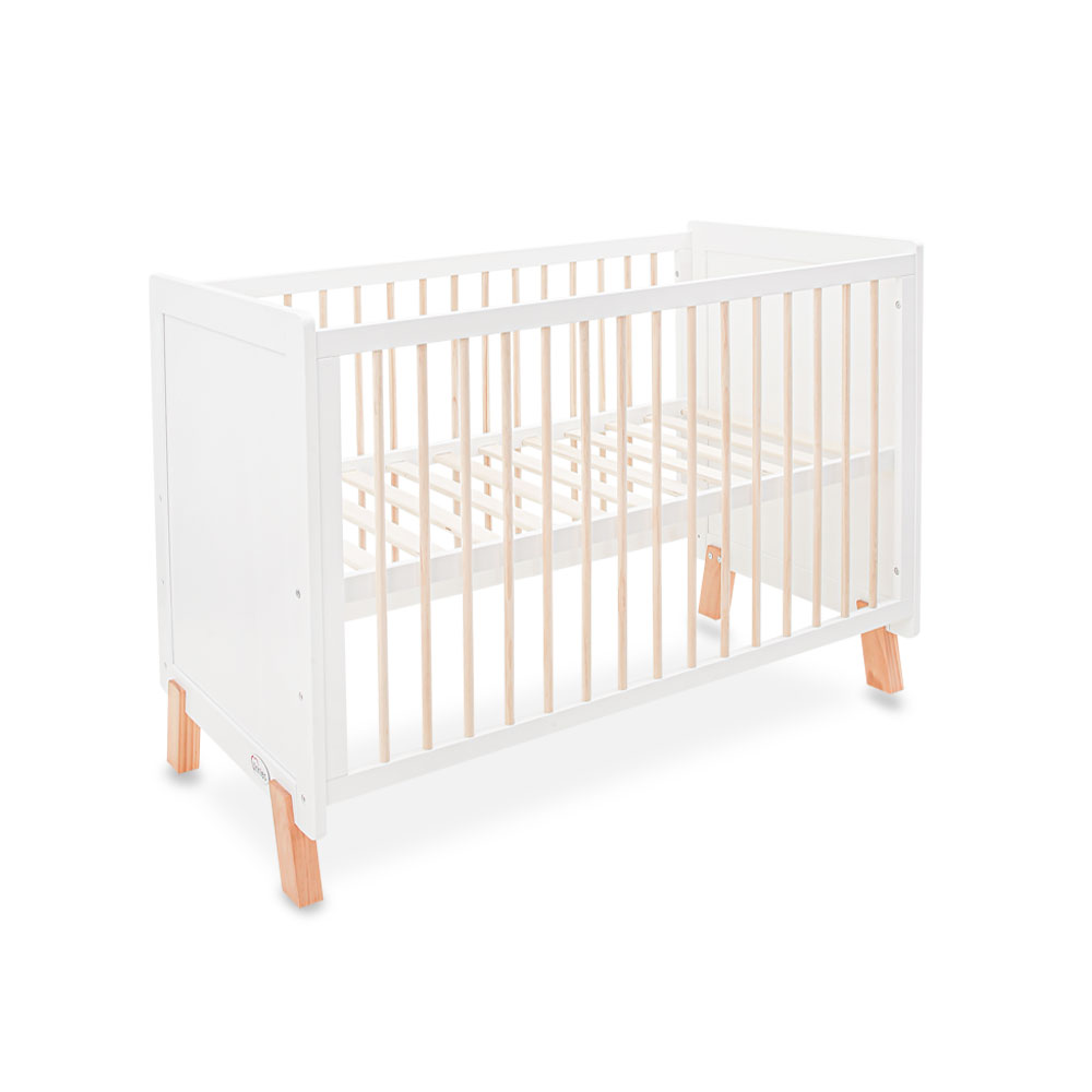 WOODEN COT – WHITE